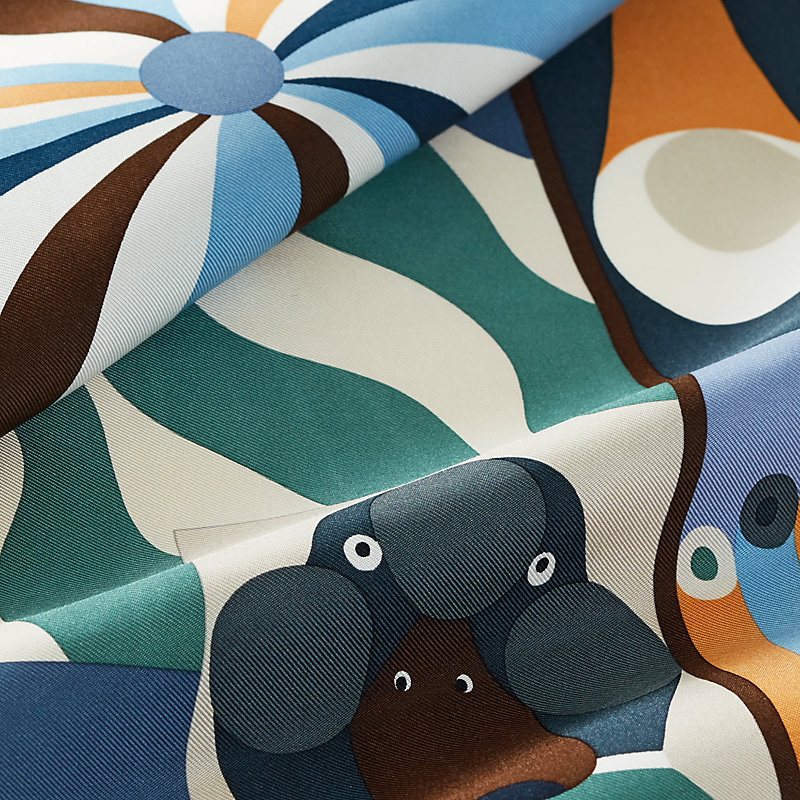 2023 AW【HERMES】ガヴロッシュ 45《Parade en Fanfare Detail》 Parade en Fanfare Detail scarf 45 | Hermès UK